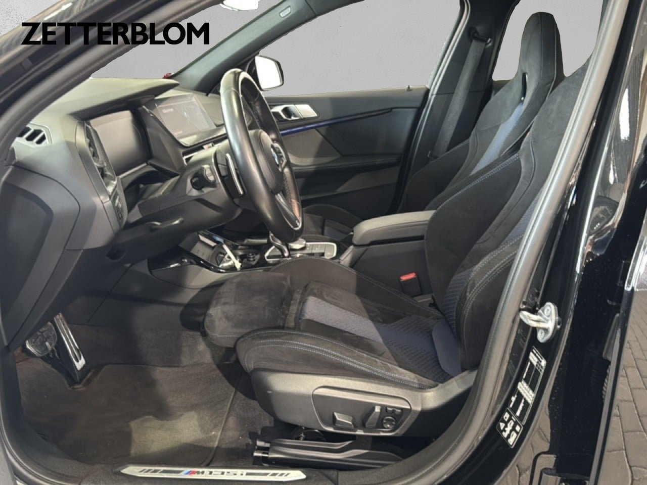 BMW M135i xdrive Steptronic 306hk 2022, kuva 7/23