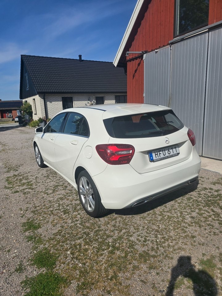 Mercedes-Benz A 180 d 7G-DCT Euro 6 2016, bild 3/7
