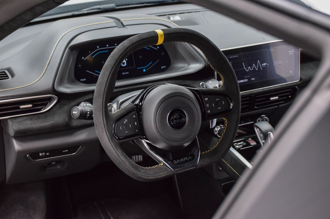 Lotus Emira Turbo SE 2.0 DCT 2025, kuva 6/10