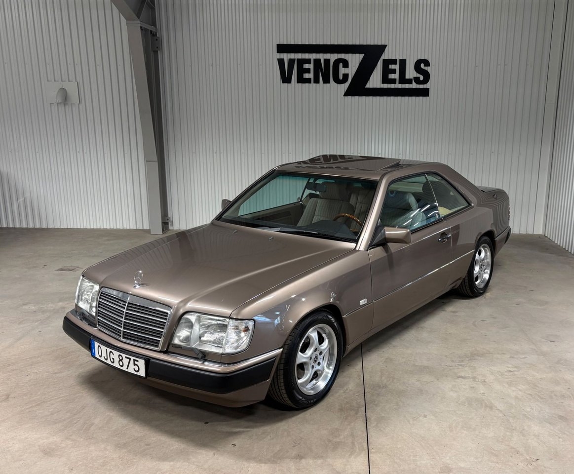 Mercedes-Benz 300