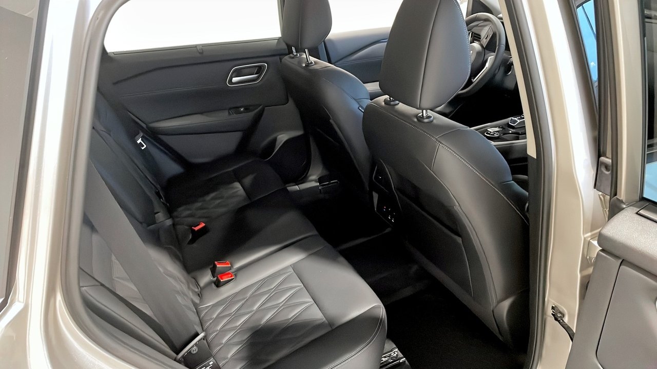 Nissan X-Trail E-POWER TEKNA 2025, bild 5/9