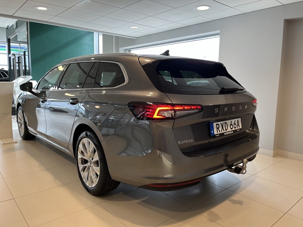 Skoda Superb 2026, bild 2/23