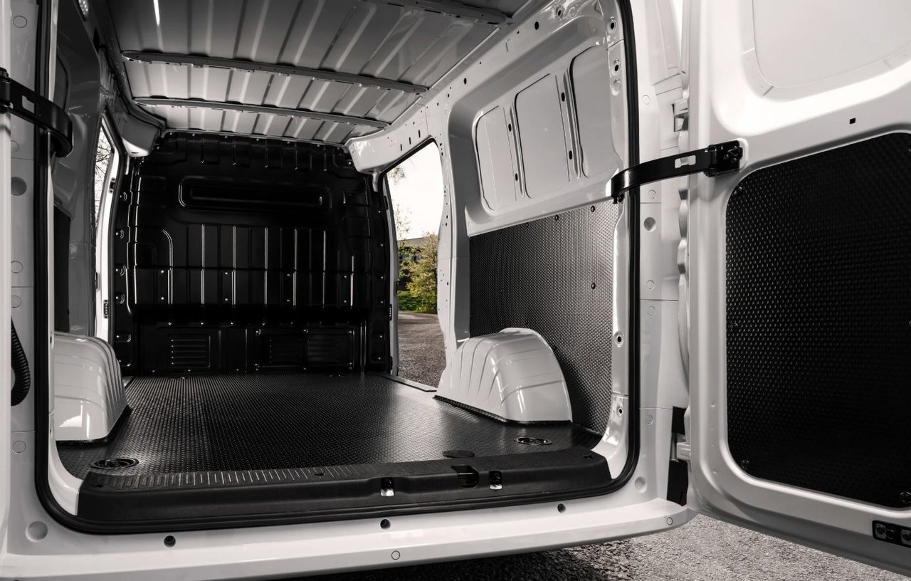 Maxus e-Deliver 5 Tech Plus L1H1 64 kWh 2025, bild 5/7