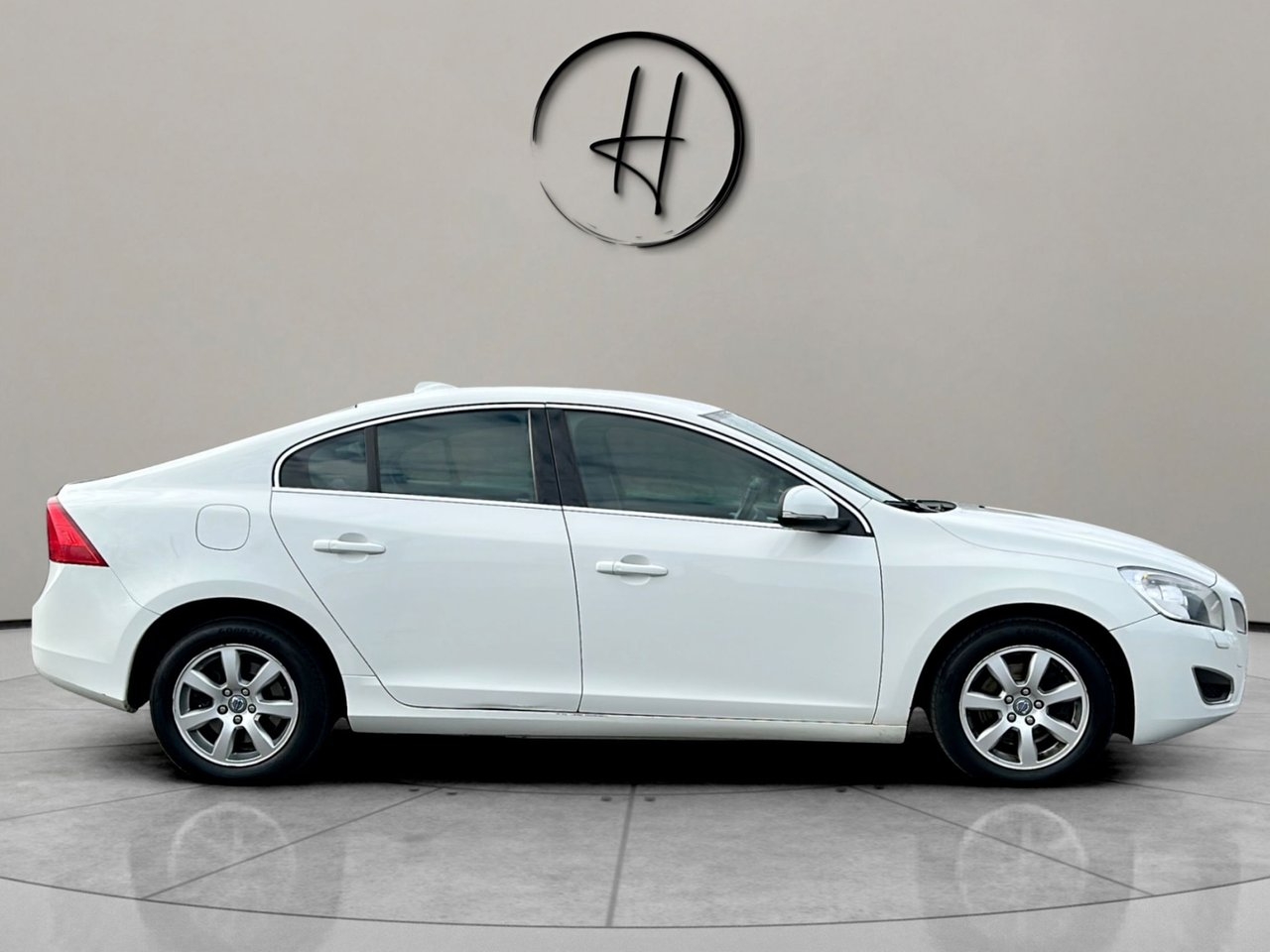 Volvo S60 D3 163hk 6-Vxl Momentum 2011, bild 6/10