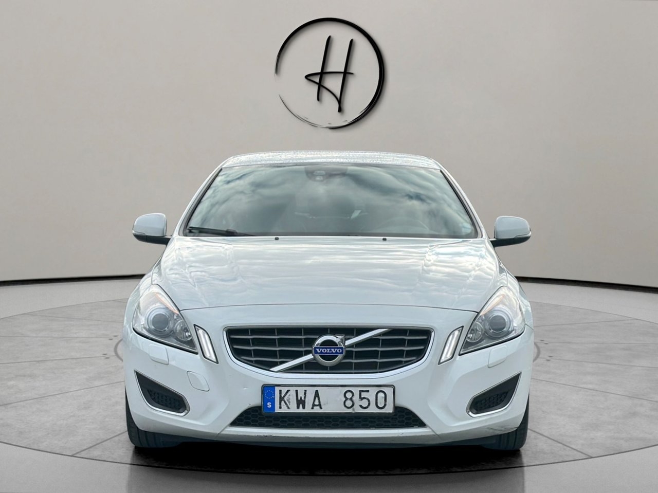 Volvo S60 D3 163hk 6-Vxl Momentum 2011, bild 3/10