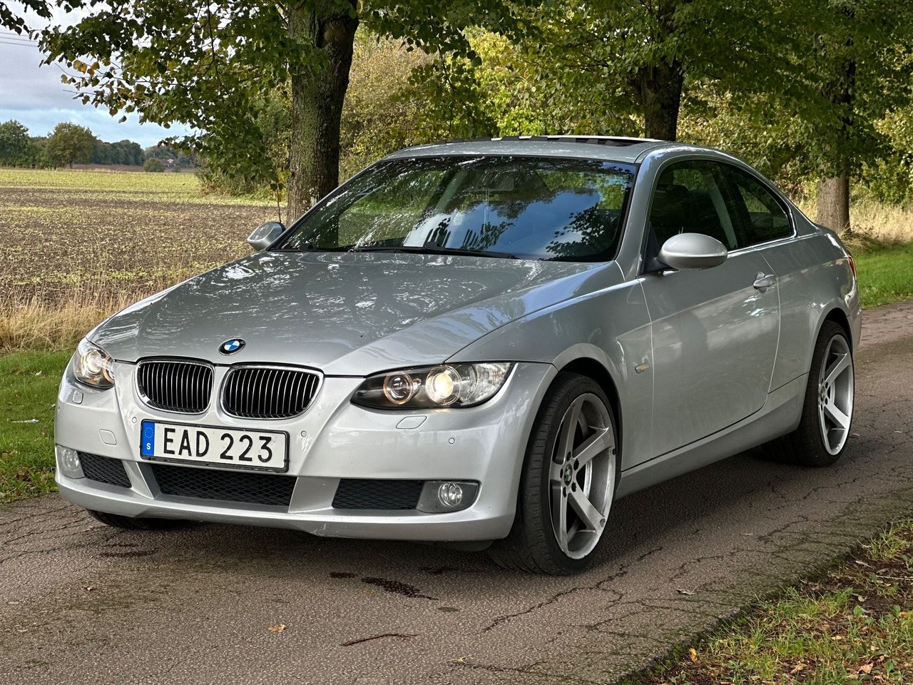 BMW 325 i Coupé skinn, Taklucka, GPS 2009, bild 2/16