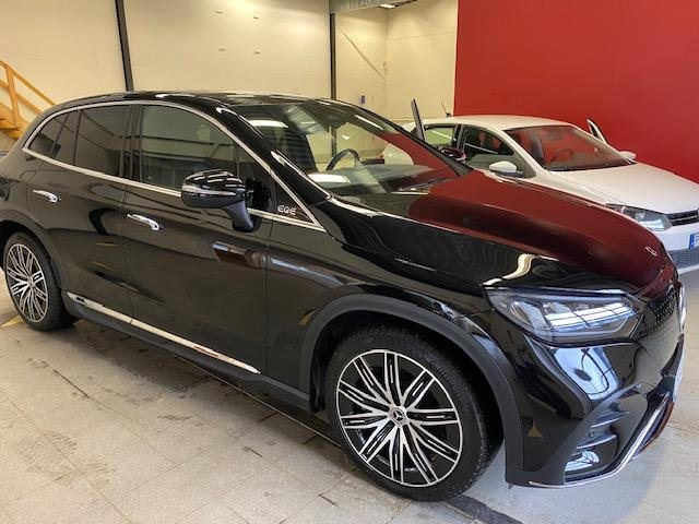 Mercedes-Benz EQE SUV