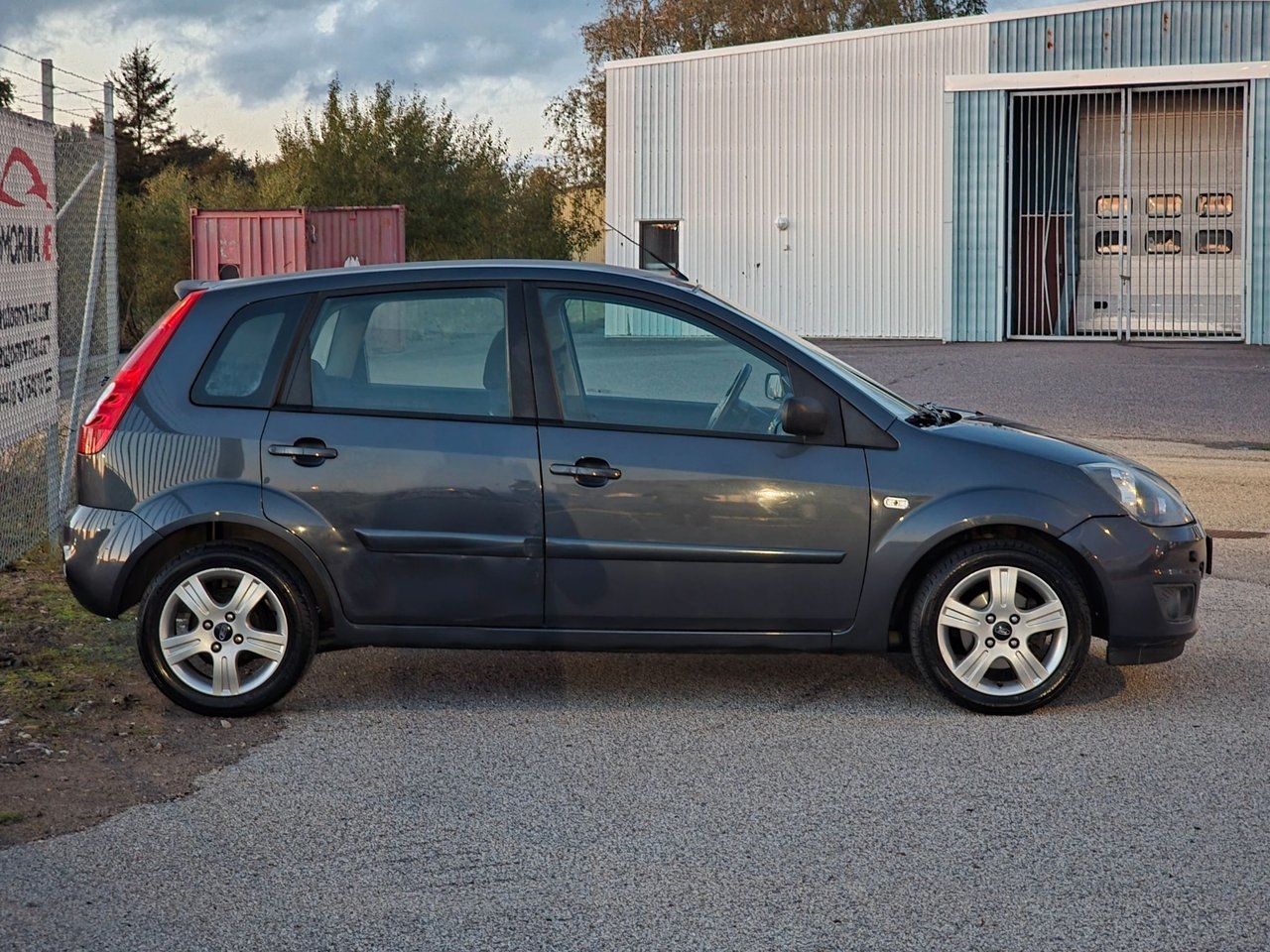 Ford Fiesta 5-dörrar 2008, bild 5/10