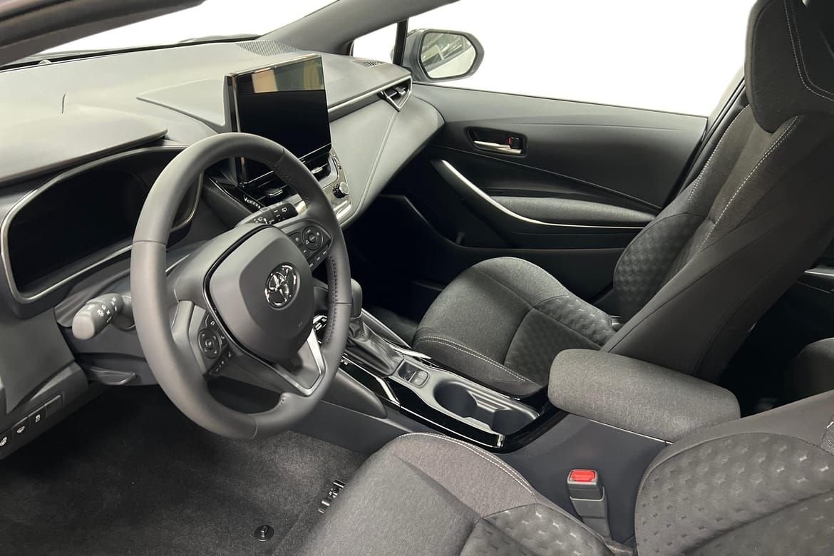 Toyota Corolla Beställningsbil 2025, bild 6/10