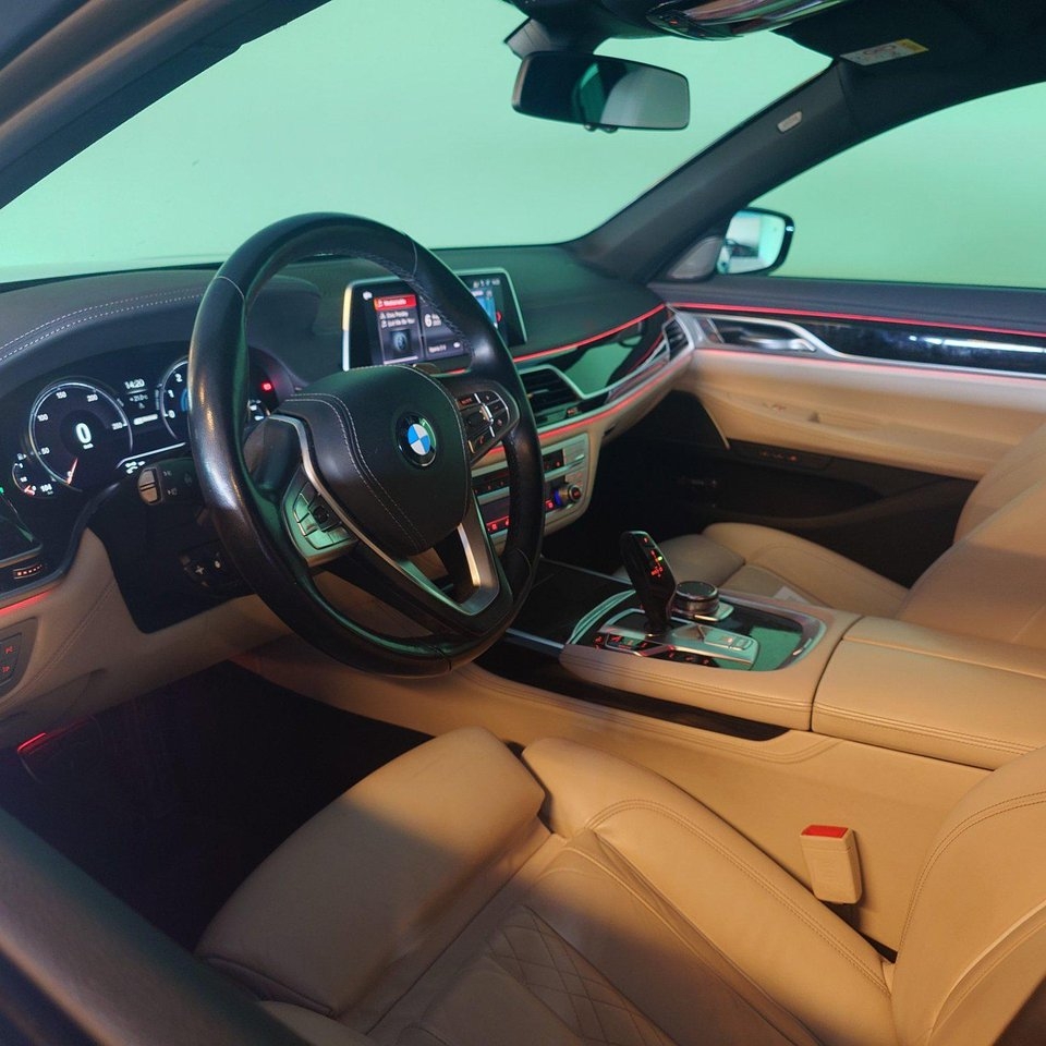 BMW 740 e 740 M-sport SV-såld låga mil 2019, photo 3/10