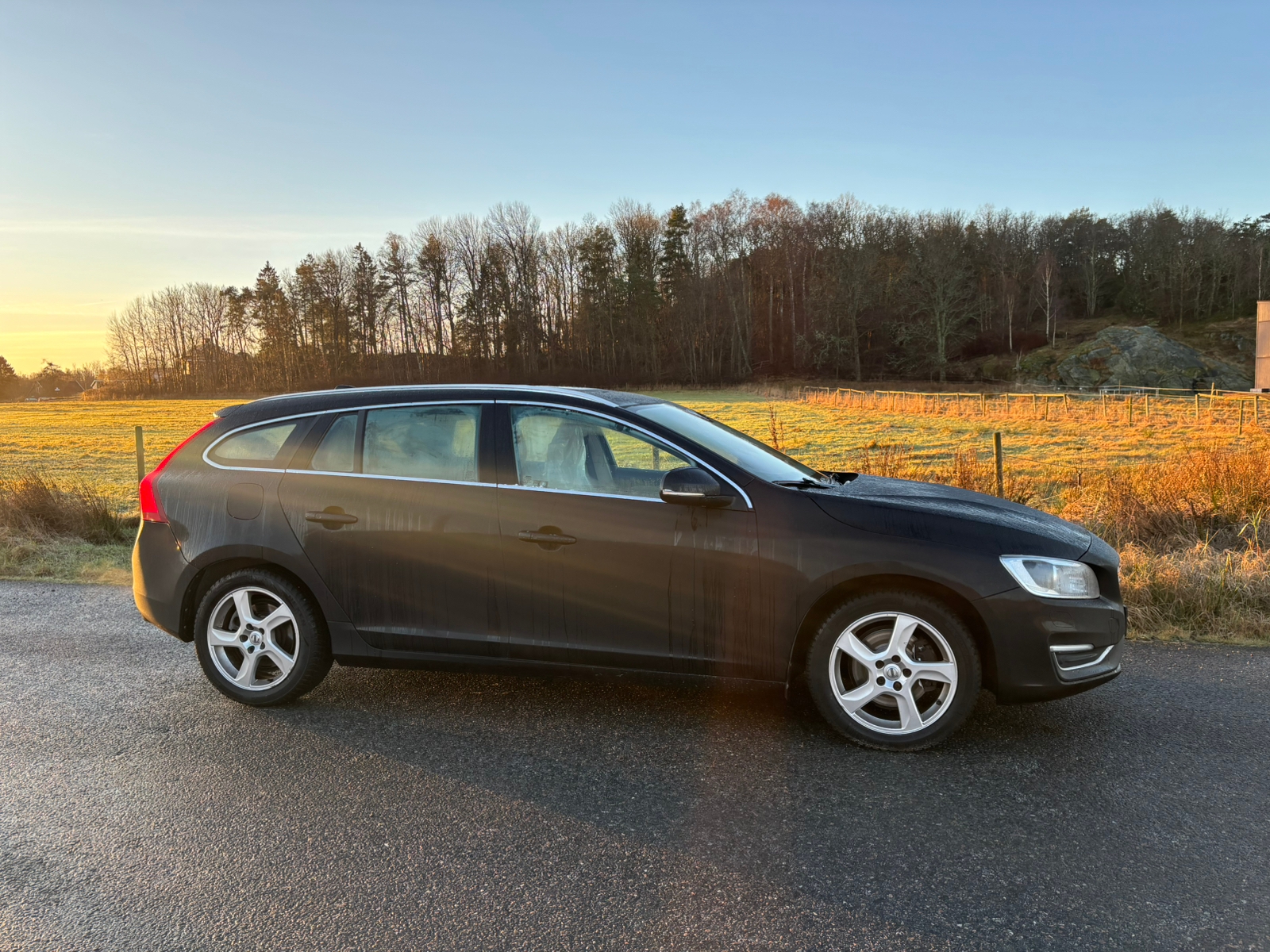 Volvo V60 2018, bild 2/6