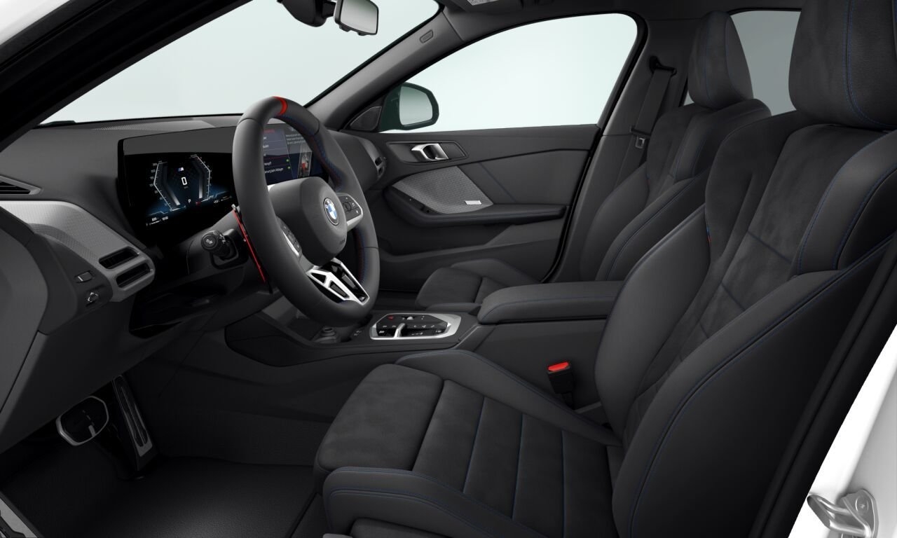 BMW M135i 2026, bild 4/4