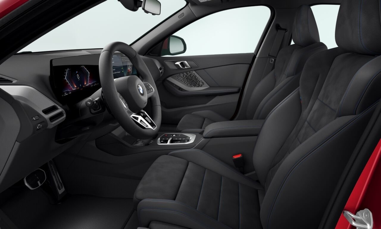 BMW 120 M Sport 2026, bild 3/4