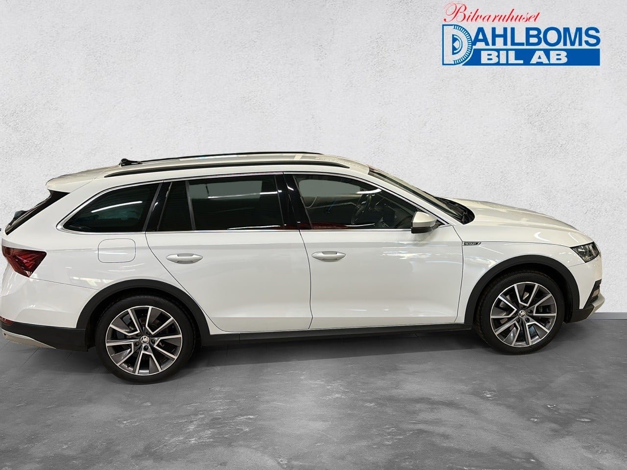 Skoda Octavia 2023, bild 6/10