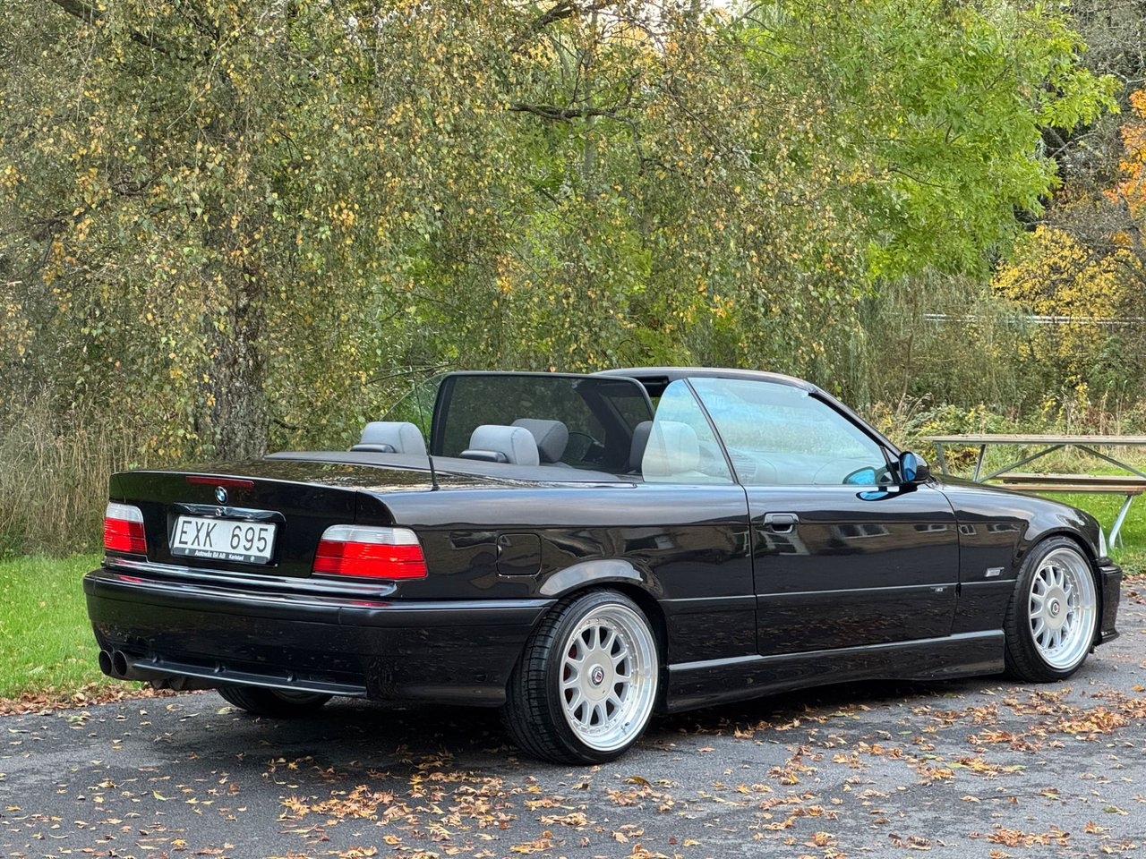 BMW 328 i Convertible M Sport Individual 1996, kuva 3/10