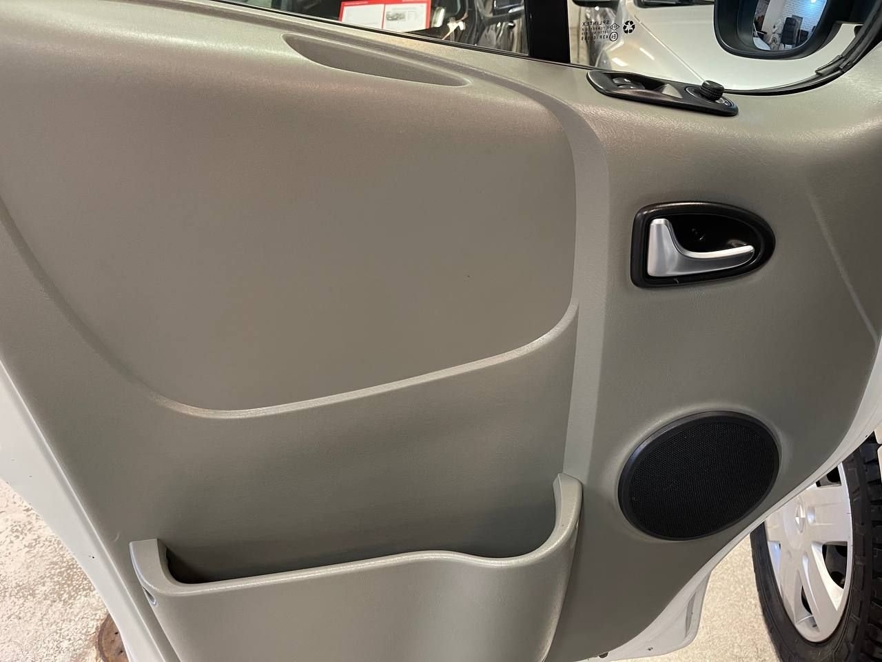 Renault Trafic 2012, bild 7/13