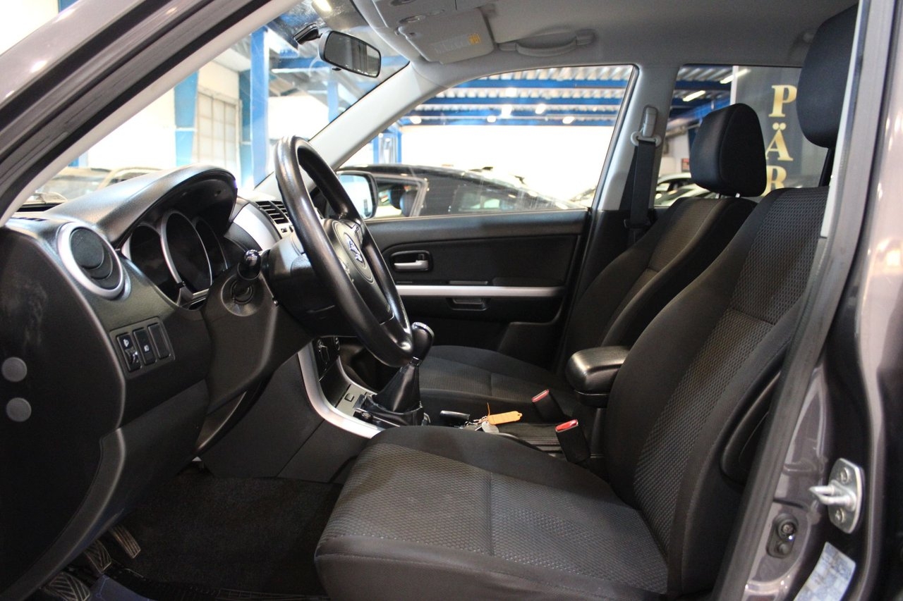 Suzuki Grand Vitara 2010, bild 6/10
