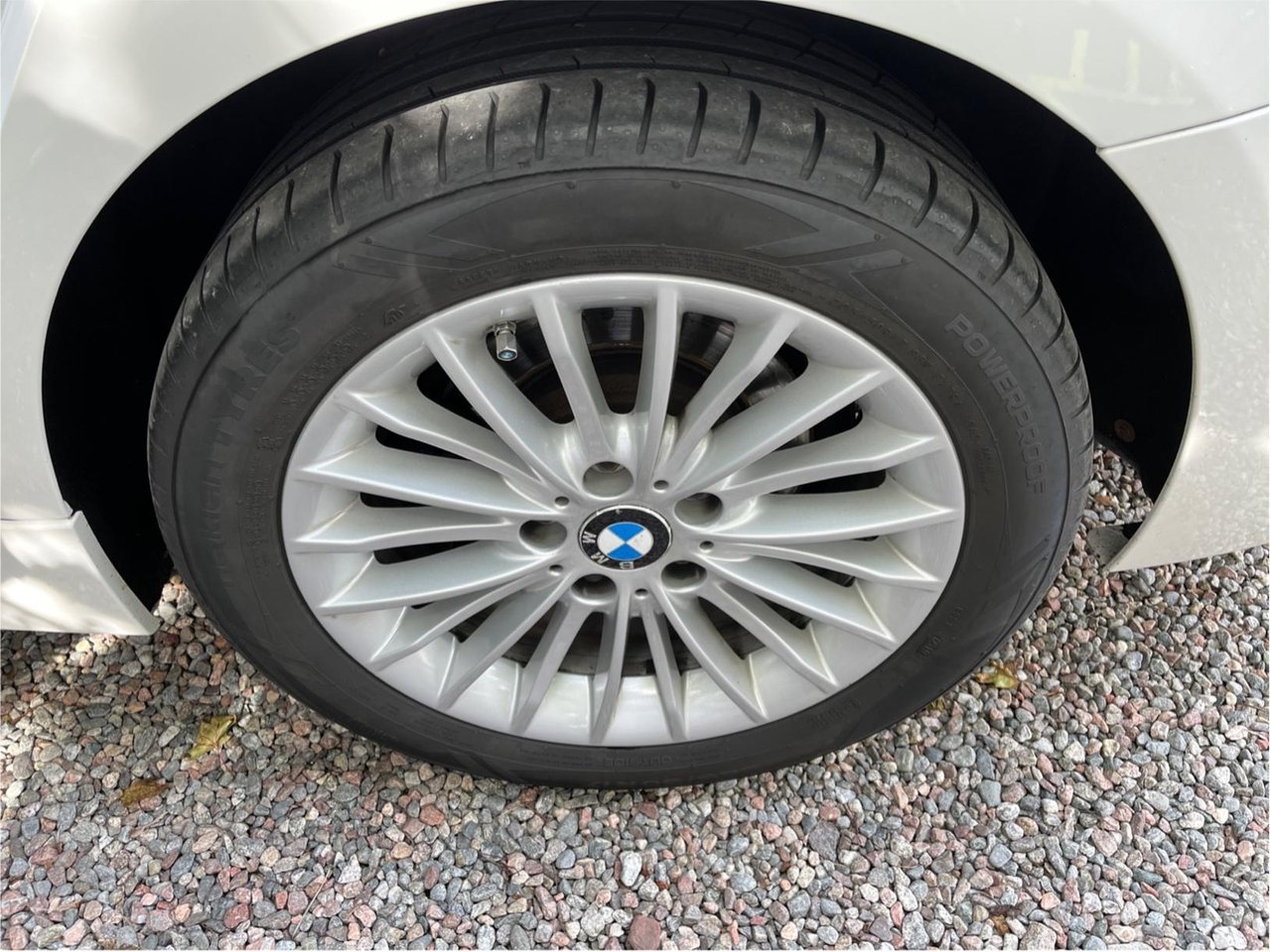 BMW 320 2016, bild 4/11