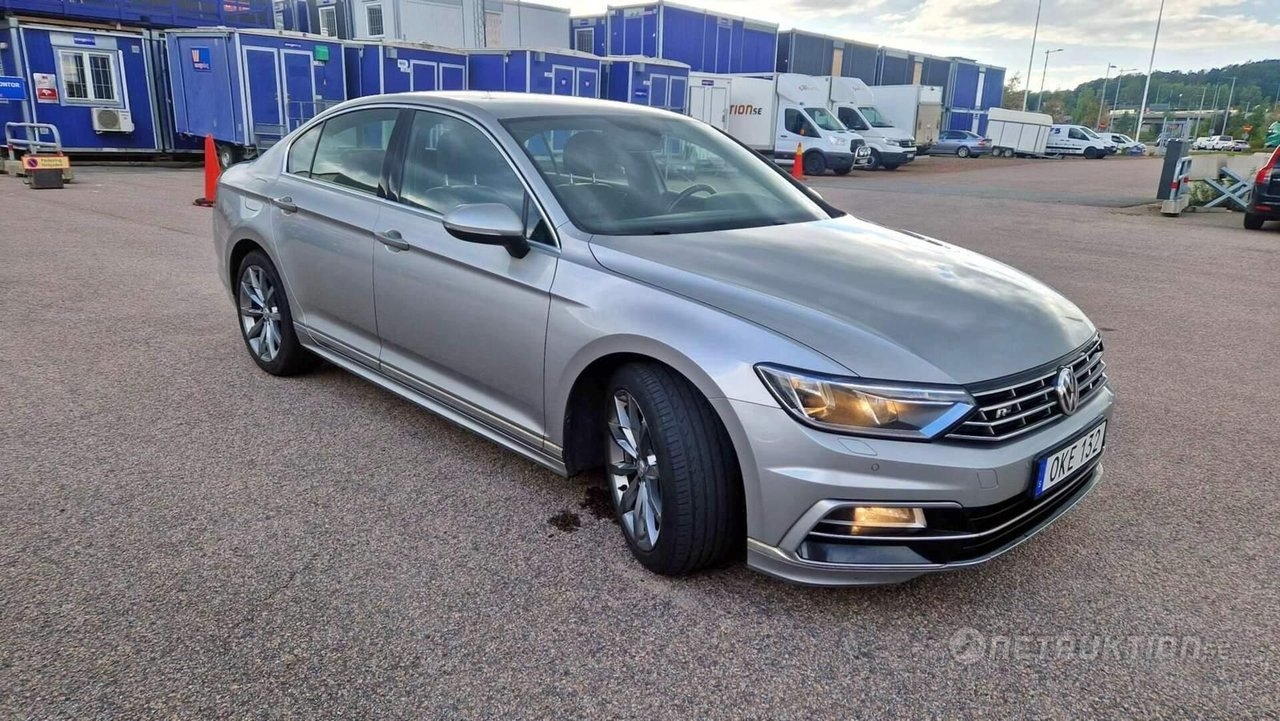 Volkswagen Passat 2017, bild 2/9