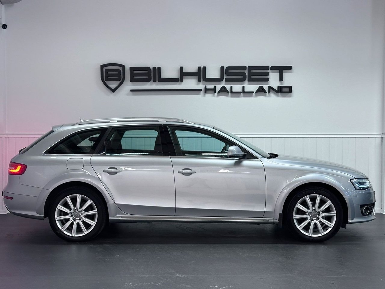 Audi A4 allroad 2016, photo 7/27