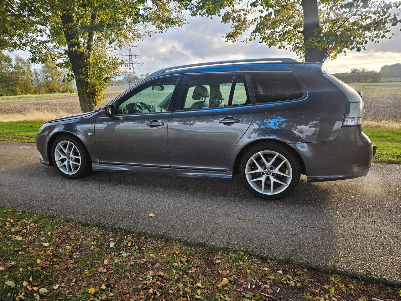 Saab 9-3 SportCombi 1.9 TTiD Aero Euro 5 2009, bild 7/10