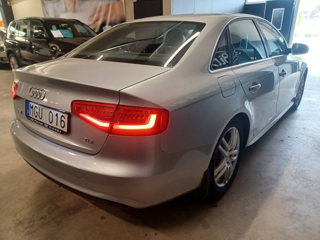 Audi A4 Sedan 2.0 TDI Euro 5 2013, bild 7/13