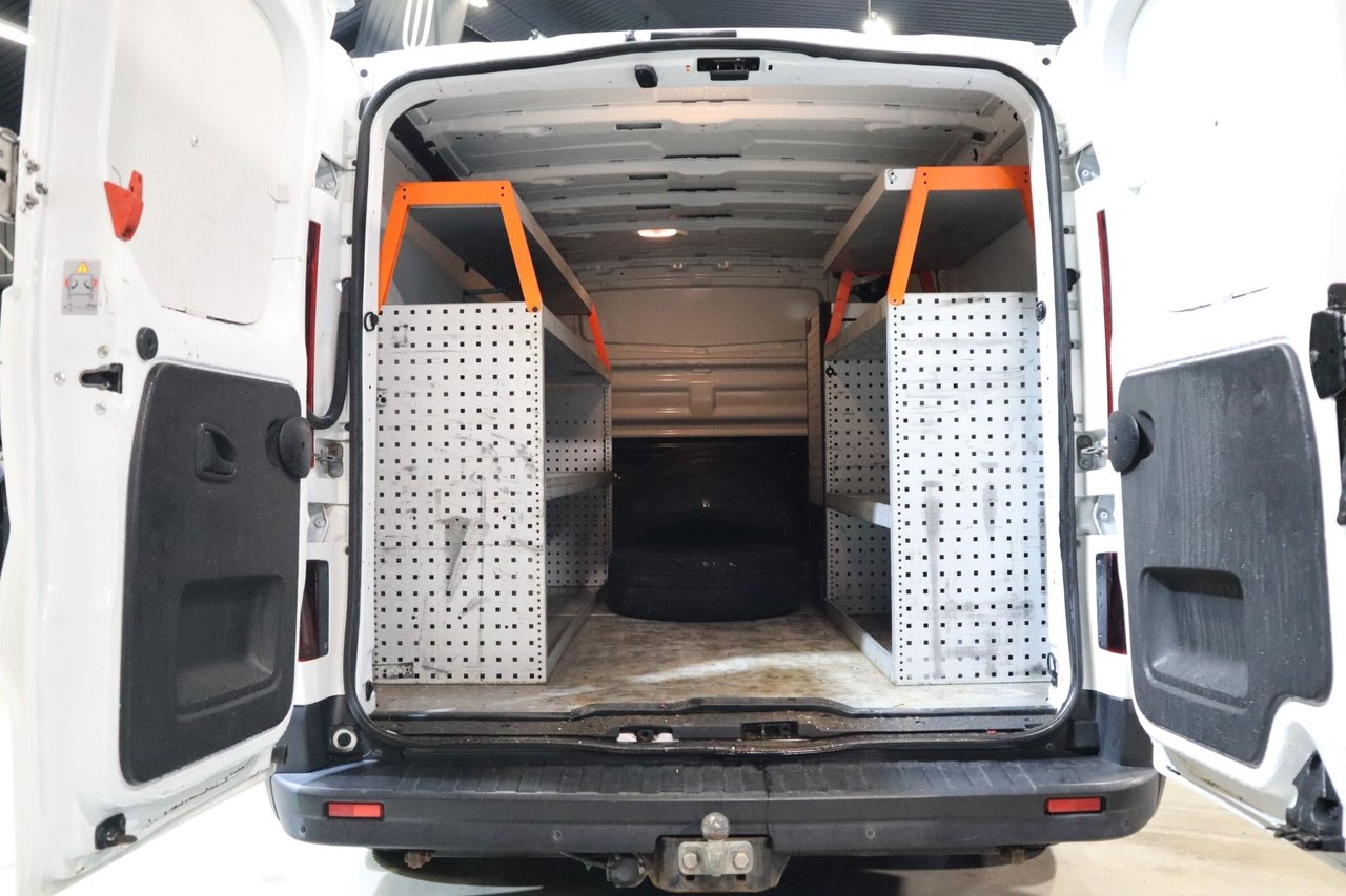 Nissan NV300 2019, bild 7/10