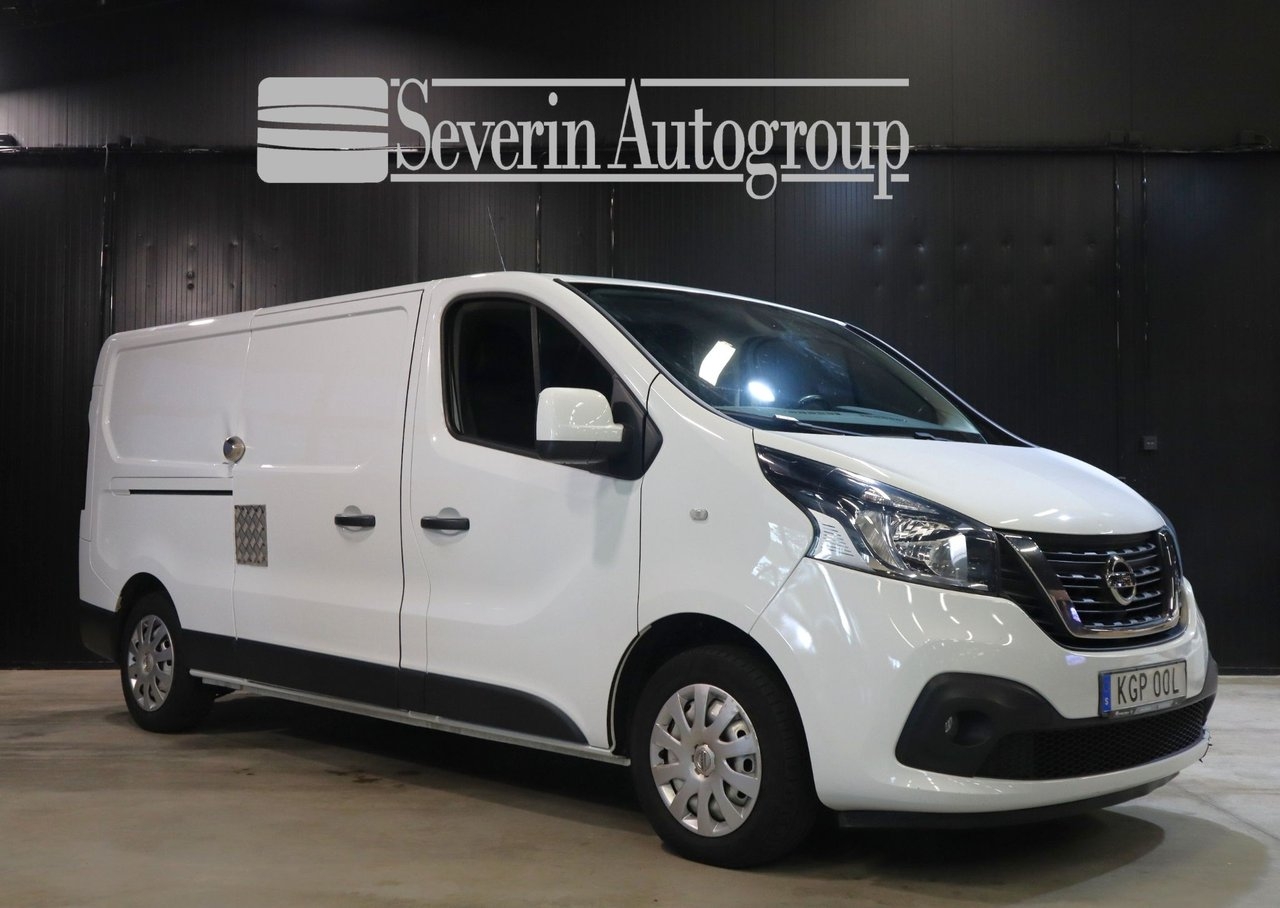 Nissan NV300