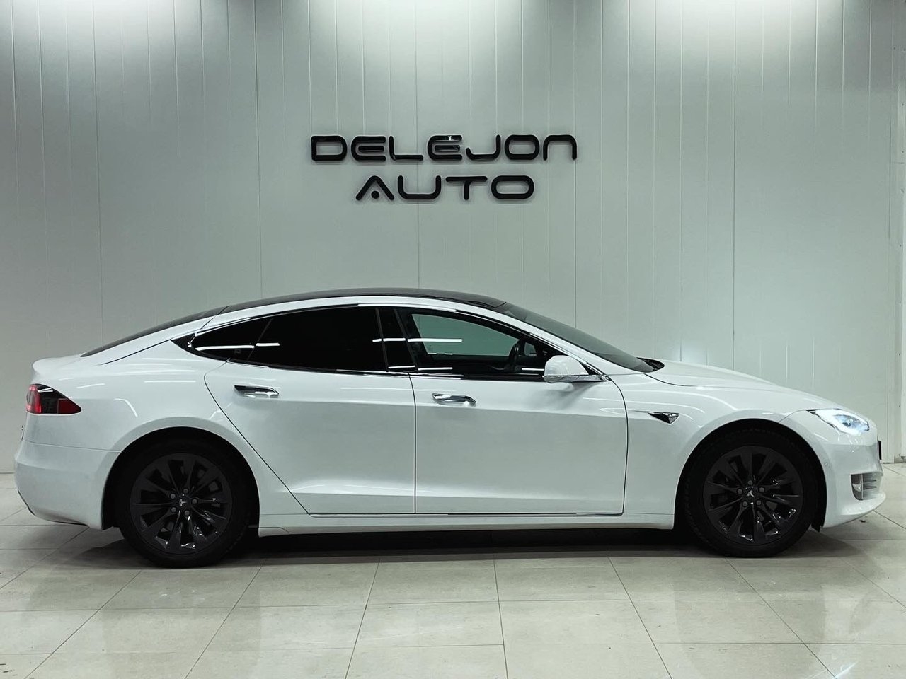 Tesla Model S 2019, bild 5/24