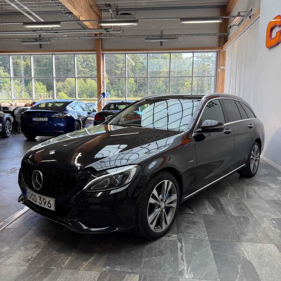 Mercedes-Benz CLA 250 2017, bild 5/12