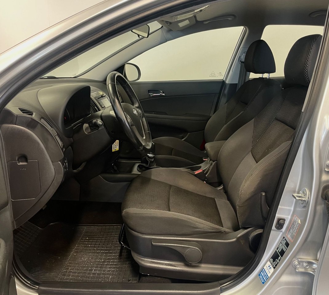Hyundai i30 2012, bild 6/10