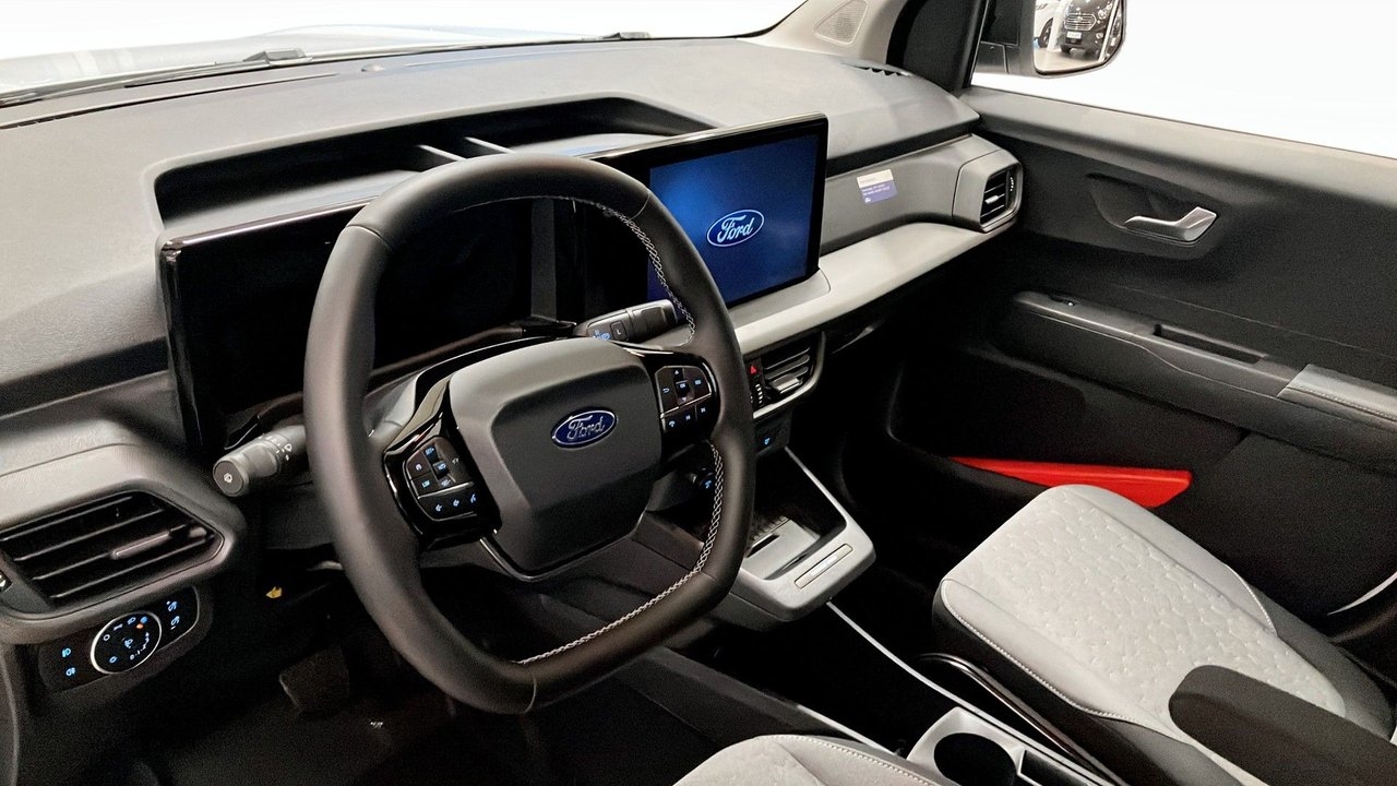 Ford E-Transit Courier 2025, photo 4/9