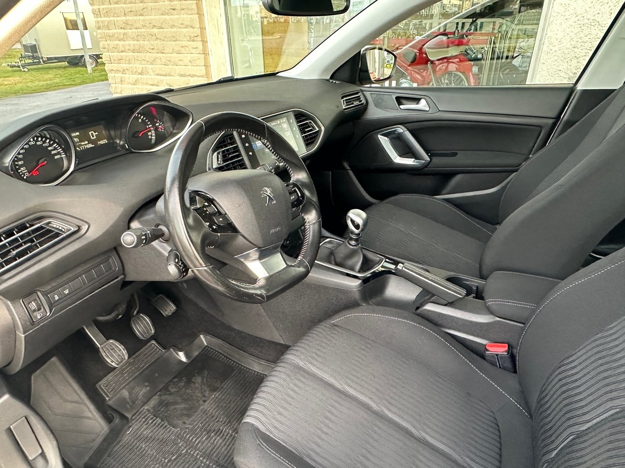 Peugeot 308 1.6 HDi Blue SW Kombi 6-vxl 2016, kuva 4/10