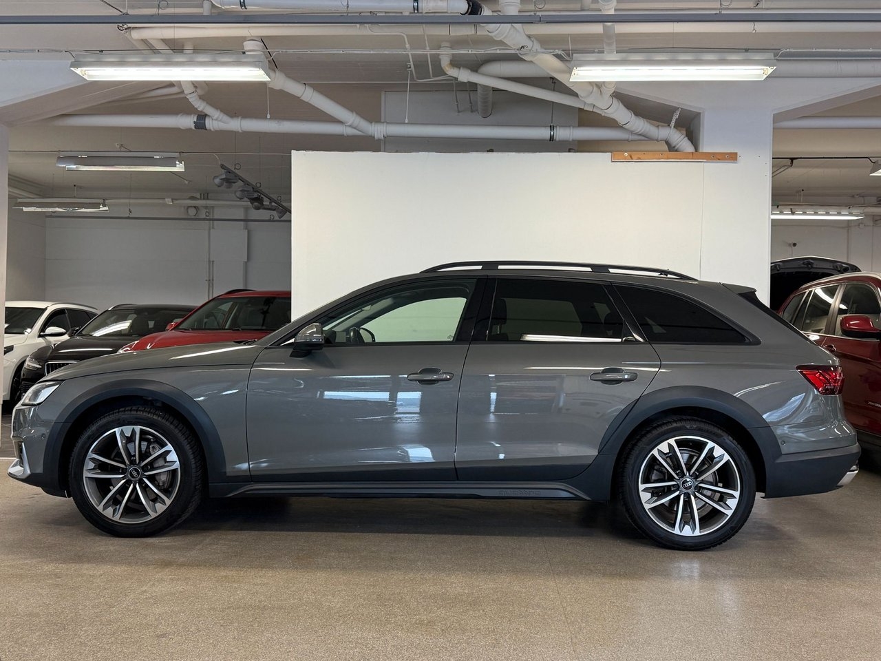 Audi A4 allroad 2023, bild 2/10