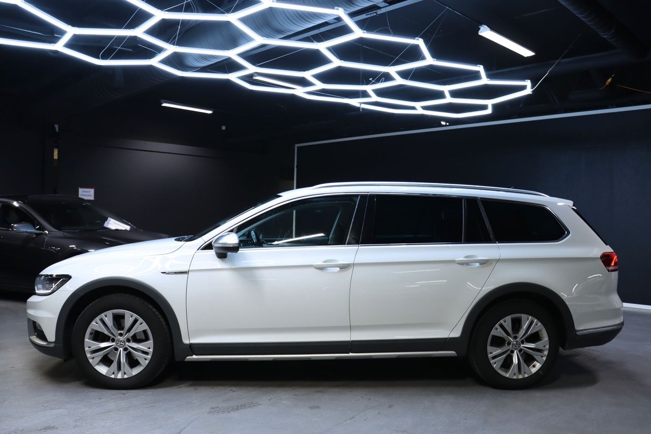 Volkswagen Passat 2019, bild 5/10