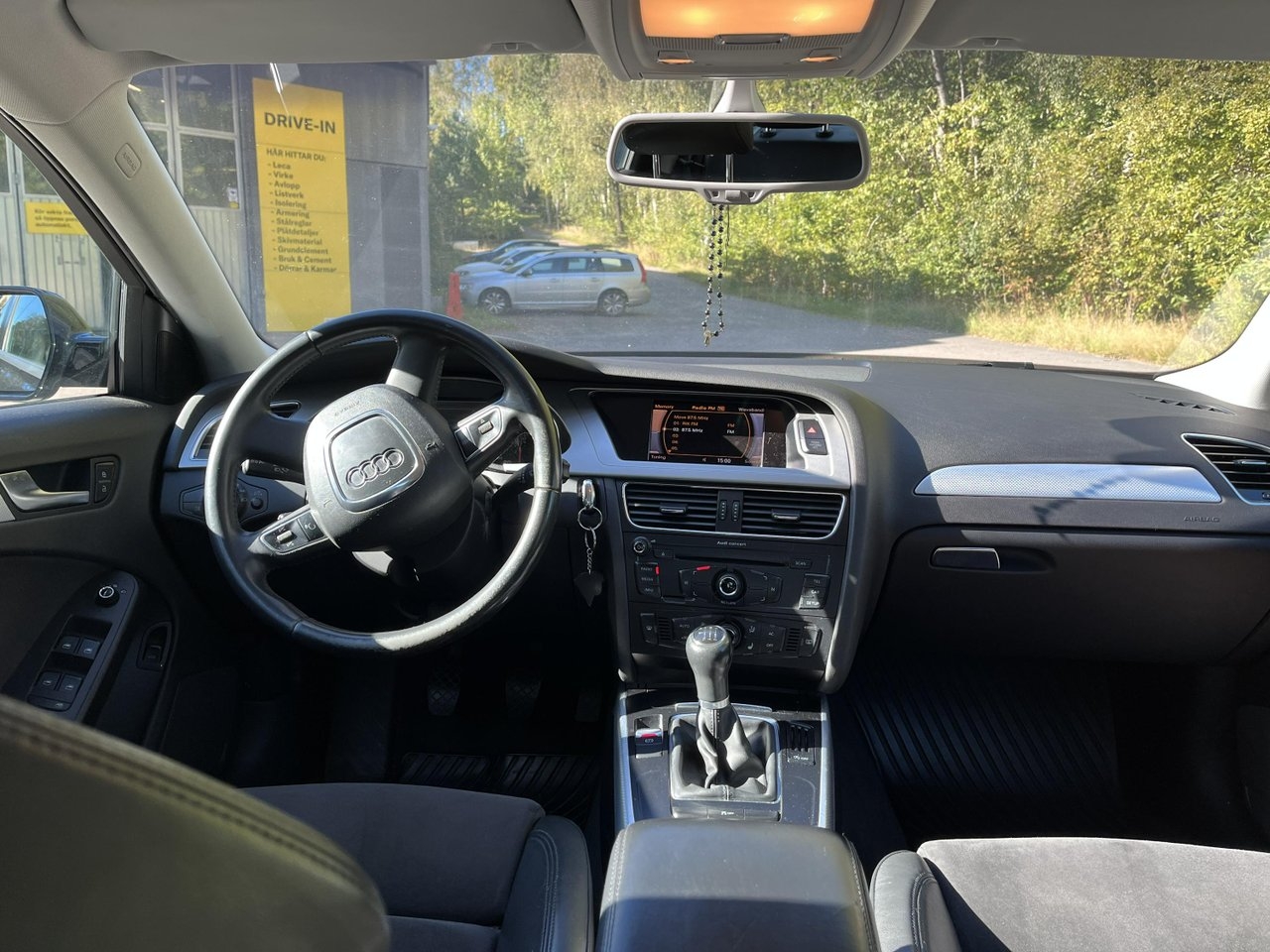 Audi A4 Sedan 2.0 TDI DPF Euro 5 2011, kuva 7/10
