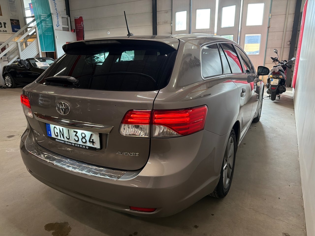 Toyota Avensis 1.8 Kombi Automat 2014, bild 5/12