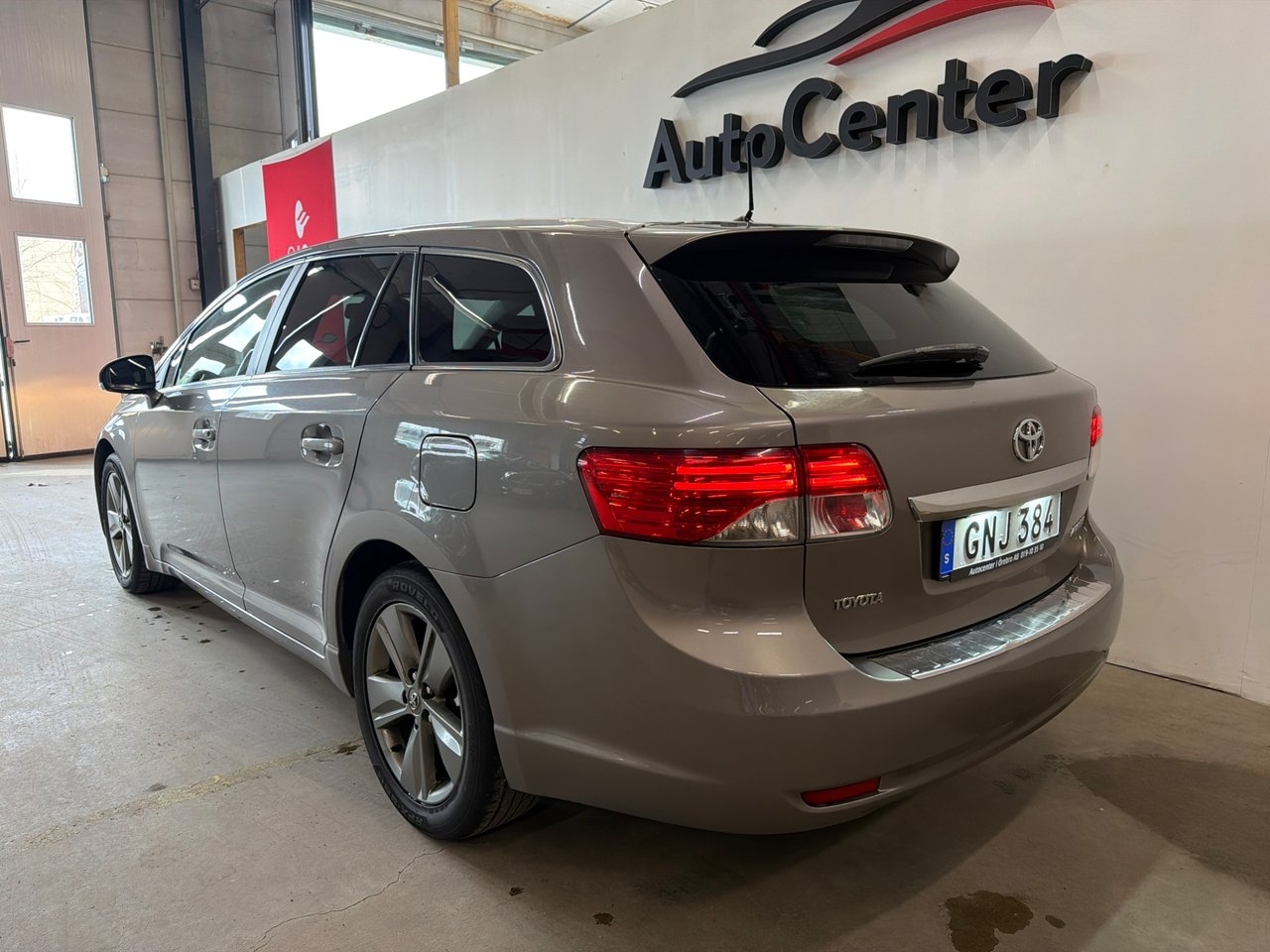 Toyota Avensis 1.8 Kombi Automat 2014, bild 3/12