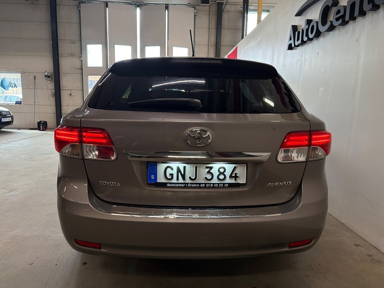 Toyota Avensis 1.8 Kombi Automat 2014, bild 4/12