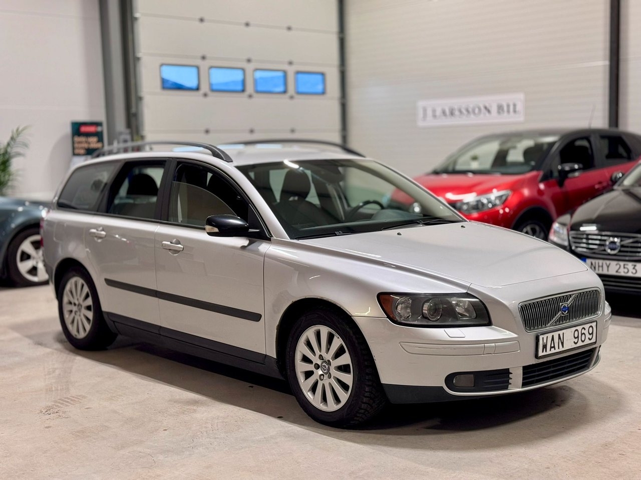 Volvo V50 2.4 Manuell 170 hk 2005, bild 2/10