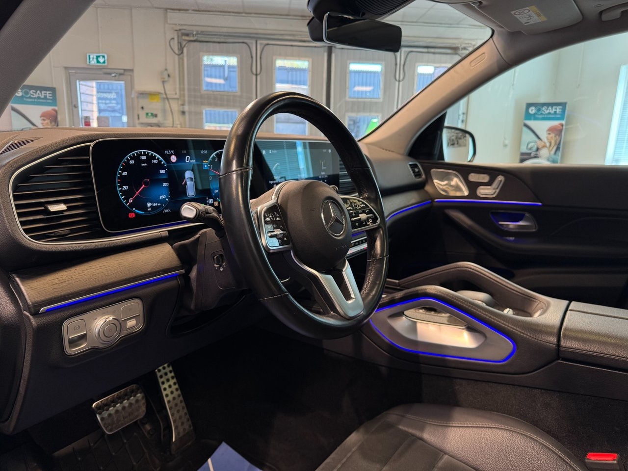 Mercedes-Benz GLE 2023, photo 7/10