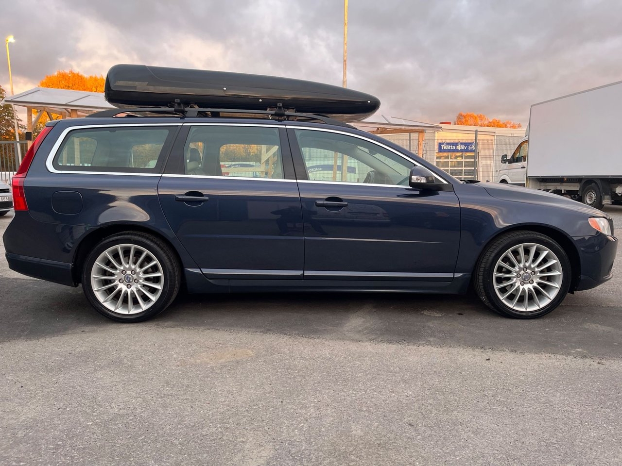 Volvo V70 2011, photo 4/10