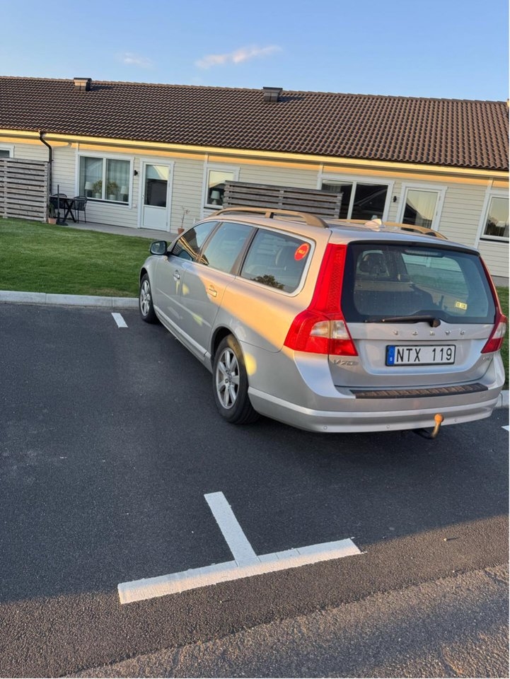 Volvo V70 Momentum Euro 5 2012, bild 2/5