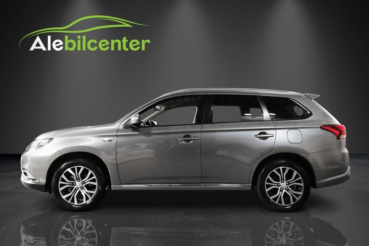 Mitsubishi Outlander 2019, bild 5/10