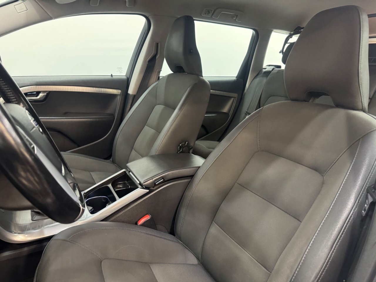 Volvo XC70 D4 Momentum 2014, photo 5/10