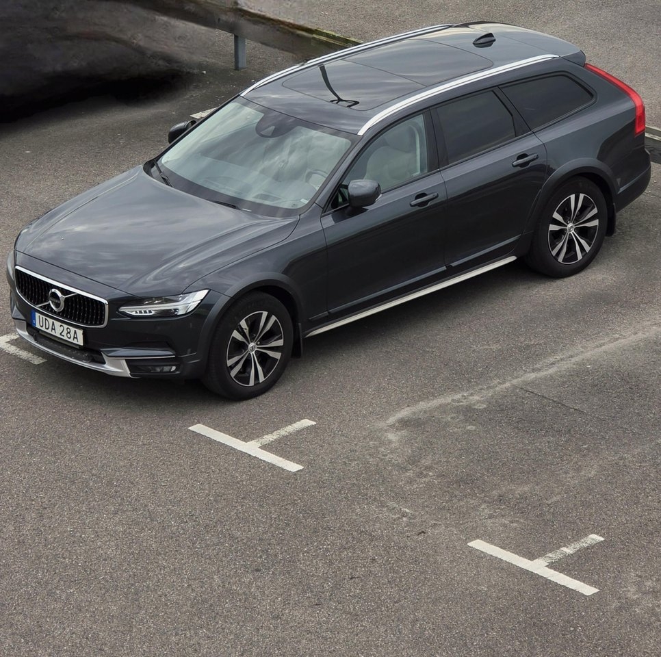 Volvo V90 Cross Country 2020, bild 4/17