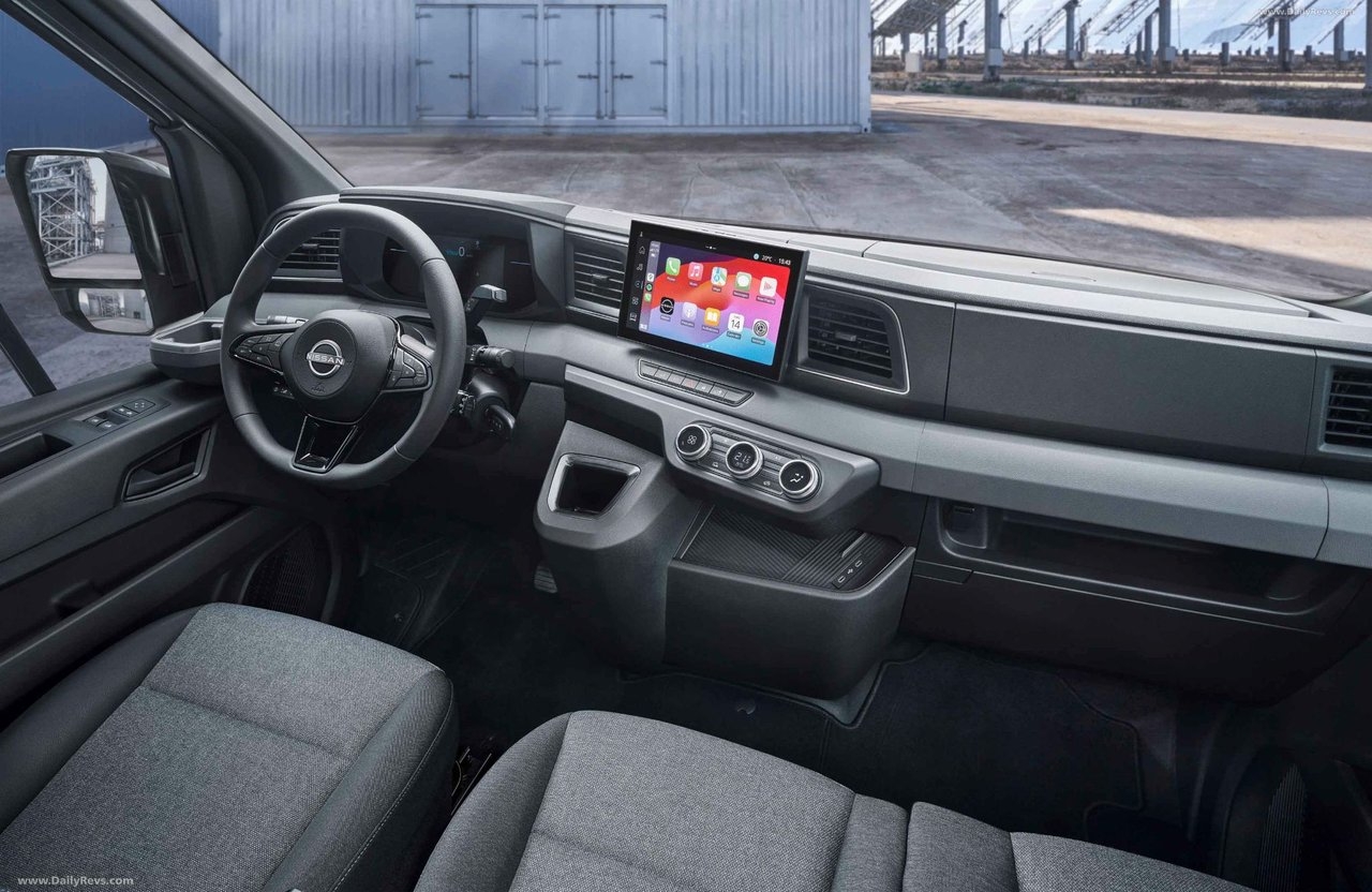 Nissan Interstar 2025, bild 2/2