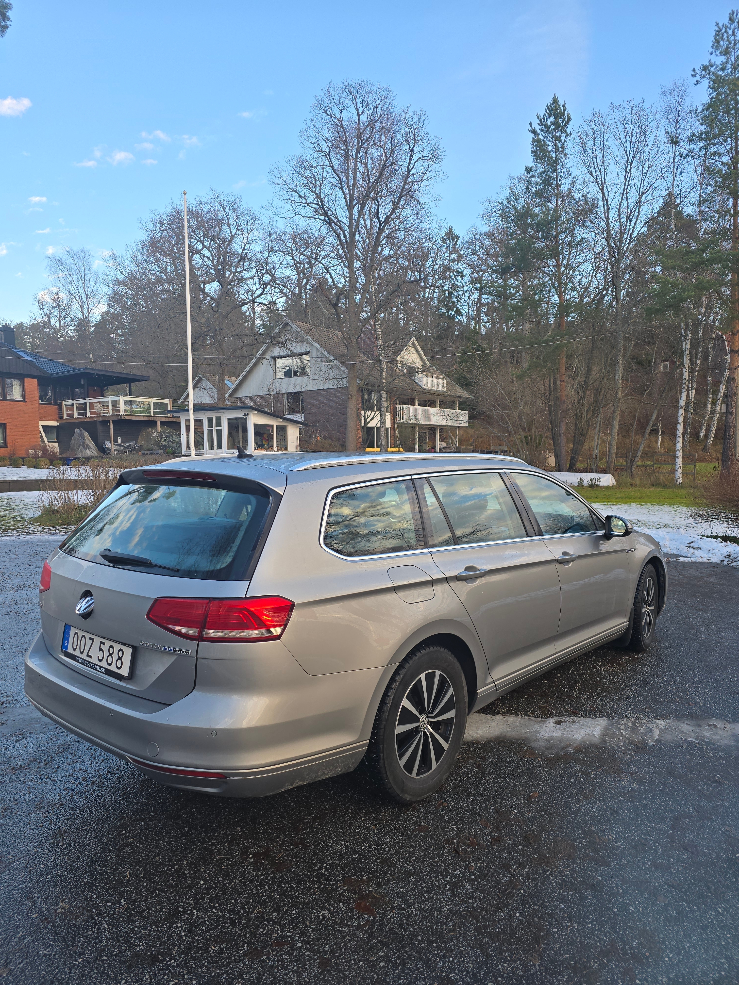 Volkswagen Passat 2017, bild 2/8