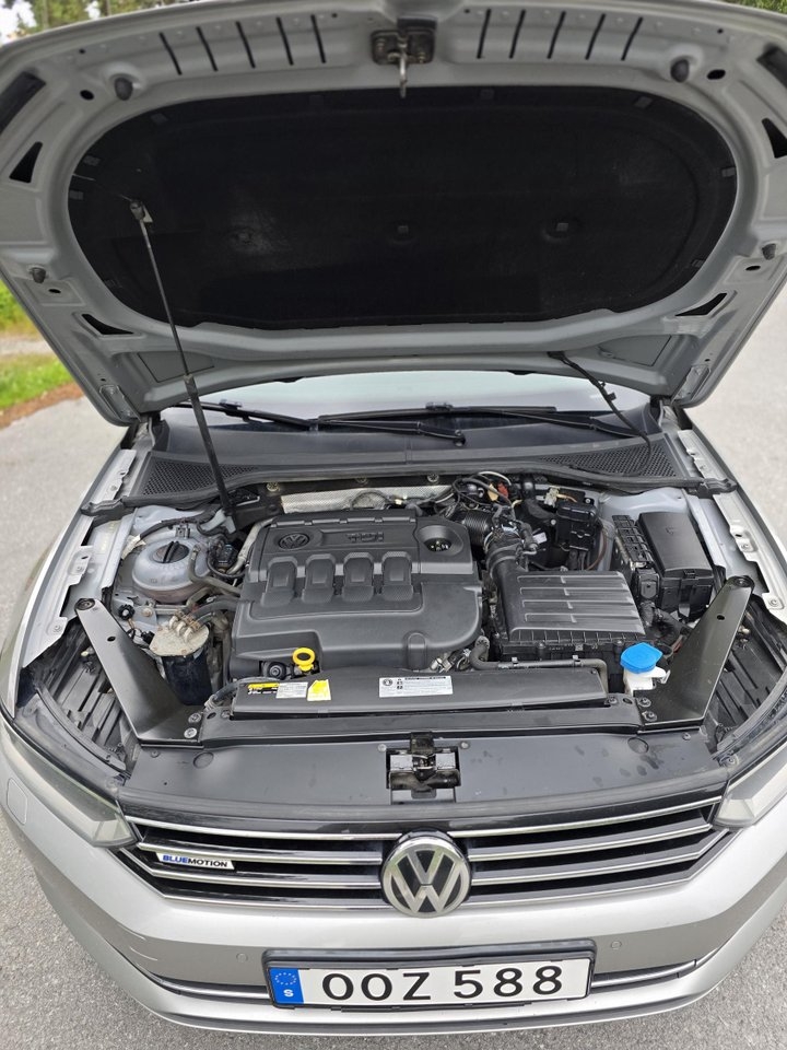 Volkswagen Passat 2017, bild 5/8