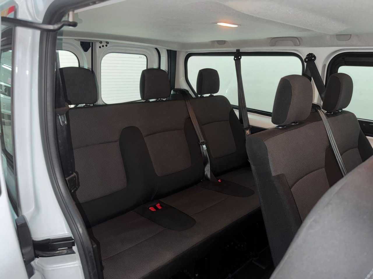 Renault Trafic 2023, bild 7/10
